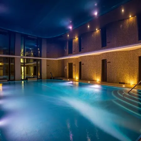 Zamek Luzec & Wellness 4*