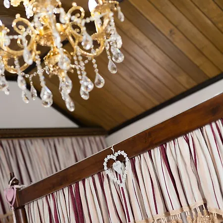 Zamek Luzec & Wellness Hotel Karlowe Wary
